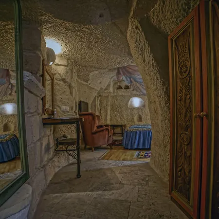 Anatolian Cave & מלון