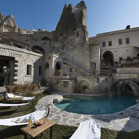 Anatolian Cave & גורמה