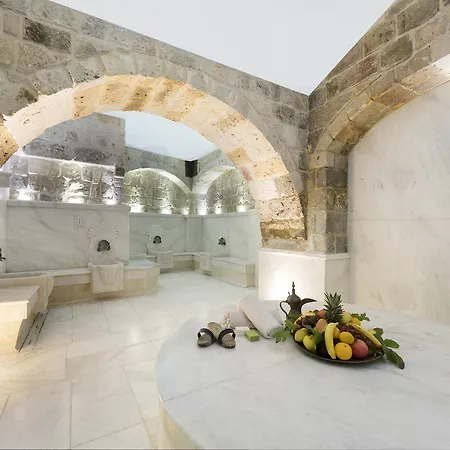 Anatolian Cave & Otel 3*