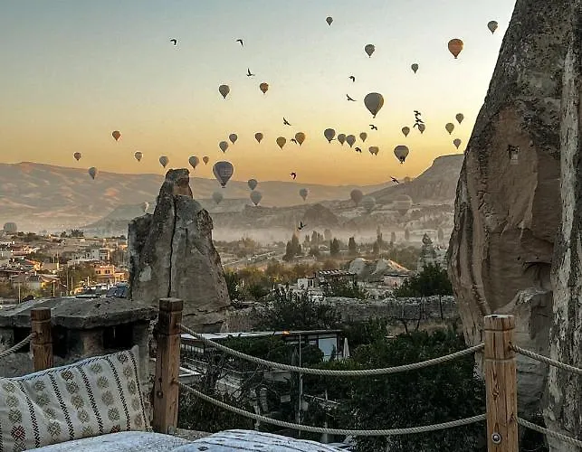 Anatolian Cave & Hotel 3*