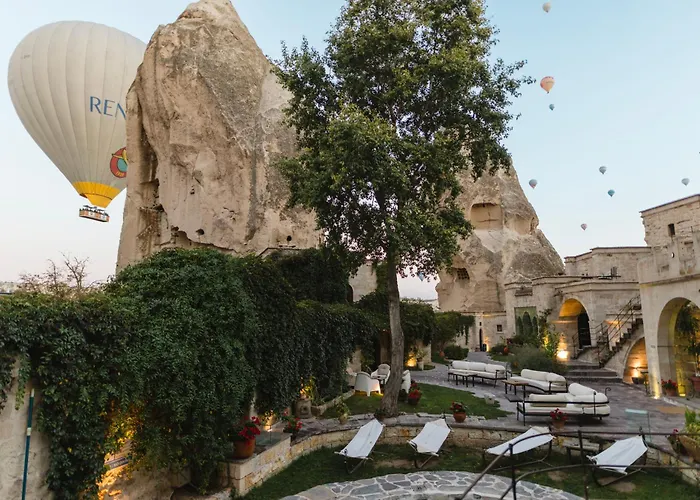 Anatolian Cave & Szálloda 3*