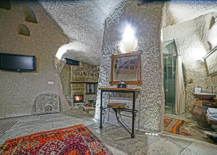 Anatolian Cave & 格雷梅