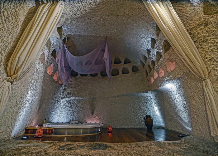 Anatolian Cave & Szálloda 3*